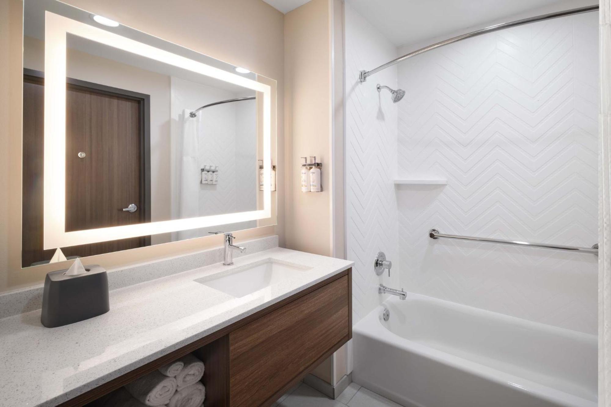 Holiday Inn Montgomery South Airport By Ihg Hope Hull Extérieur photo